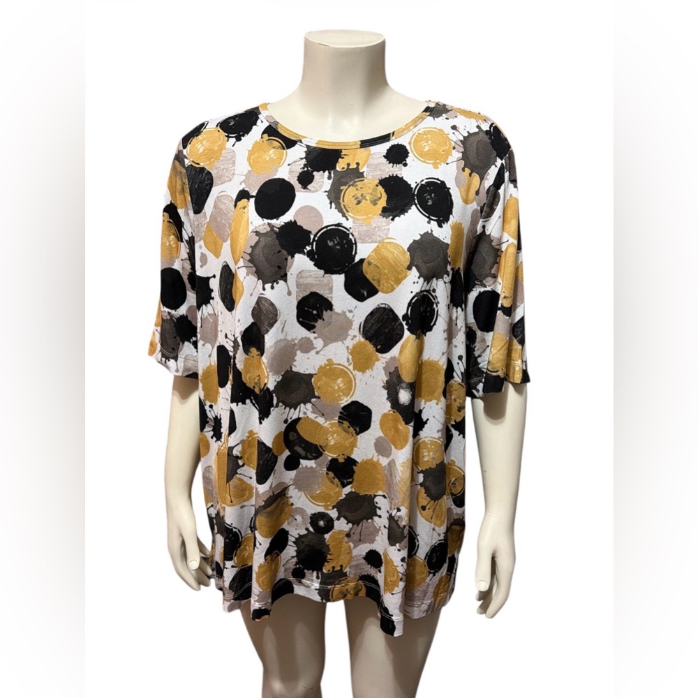 NWT Ali Miles 2X Plus Splatter Print Pullover Knit Gold Black Top Short Sleeves
